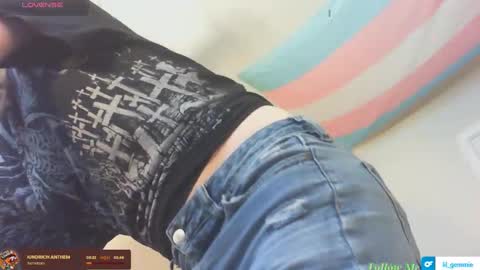 Snapshot of lil_gem chatting on 11-07-25, 06:52 lil gemmie online show from 11-07-25, 06:52