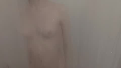 Snapshot of lil_gem chatting on 12-04-25, 05:32 lil gemmie online show from 12-04-25, 05:32