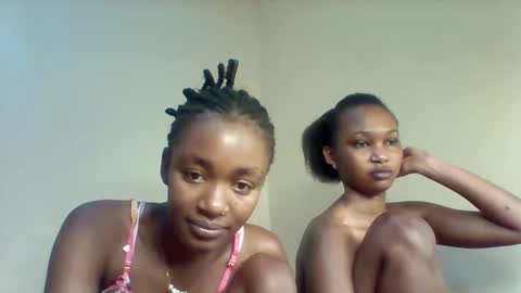 Snapshot of lil_miss9 chatting on 11-03-25, 01:01 Lil miss online show from 11-03-25, 01:01