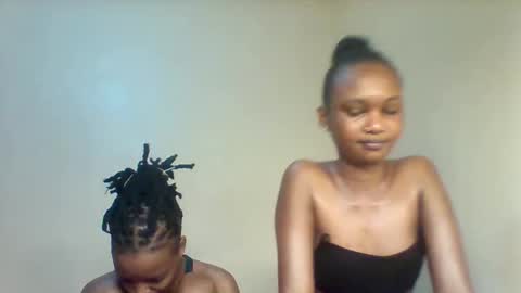 Snapshot of lil_miss9 chatting on 11-15-25, 01:18 Lil miss online show from 11-15-25, 01:18