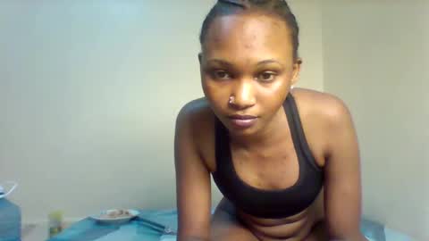Snapshot of lil_miss9 chatting on 11-22-25, 12:31 Lil miss online show from 11-22-25, 12:31