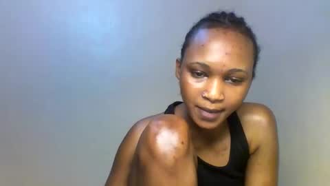 Snapshot of lil_miss9 chatting on 11-29-25, 01:36 Lil miss online show from 11-29-25, 01:36