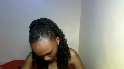 Snapshot of lil_miss9 chatting on 12-14-25, 12:54 Lil miss online show from 12-14-25, 12:54