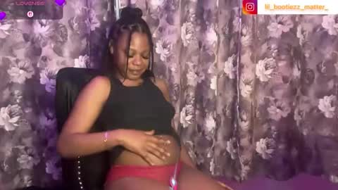 Snapshot of lil_momma422 chatting on 06-04-26, 04:18 MOMMA LUV online show from 06-04-26, 04:18