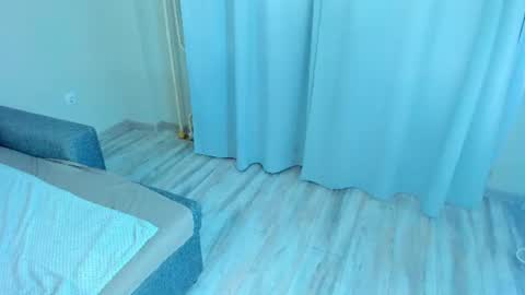 Snapshot of lil_tiffani chatting on 06-17-26, 12:18 lil_tiffani online show from 06-17-26, 12:18