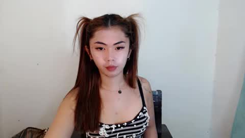 Snapshot of lil_tina_velvet chatting on 02-01-26, 12:37 online show from 02-01-26, 12:37