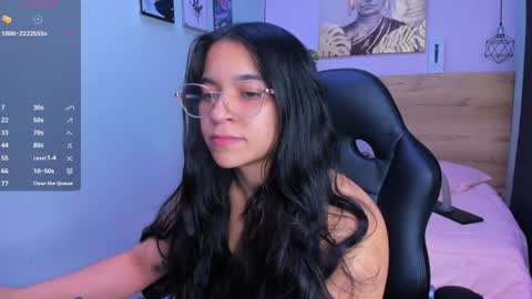 Snapshot of lila_foox chatting on 07-18-26, 06:23 LILA online show from 07-18-26, 06:23