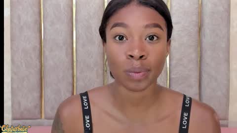 lila bailey  online show from 11-10-25, 07:57