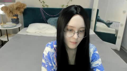 Lili online show from 06-03-26, 03:09