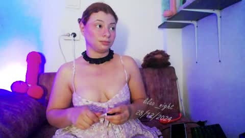 Snapshot of lilac_night chatting on 12-28-24, 10:47 Jen online show from 12-28-24, 10:47