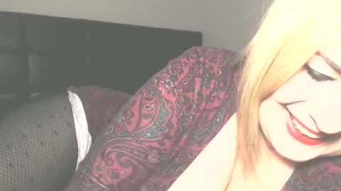 Snapshot of lilada27 chatting on 03-09-26, 06:12 lila online show from 03-09-26, 06:12