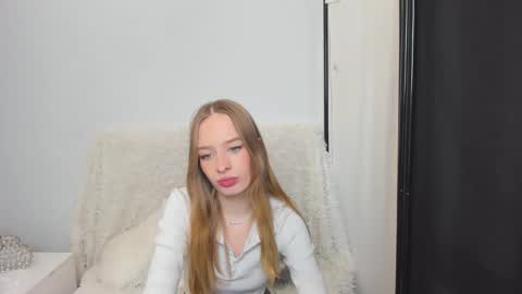 Snapshot of liladesire chatting on 01-02-25, 04:02 LiliaDesire online show from 01-02-25, 04:02