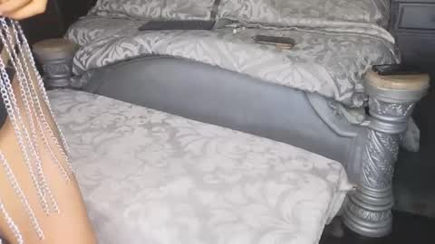 Snapshot of lilahxxxaxel chatting on 10-20-25, 01:22 Lilah Onlyfans Lilahsexygoddess01 online show from 10-20-25, 01:22