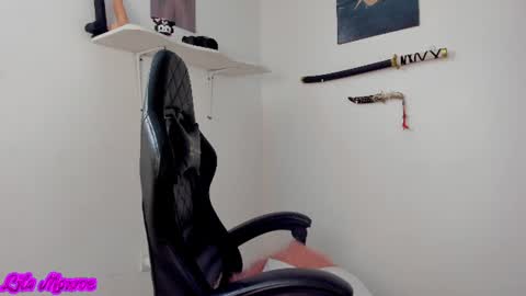 Snapshot of lilamonroe_ chatting on 06-23-26, 09:46 Lila 3 online show from 06-23-26, 09:46
