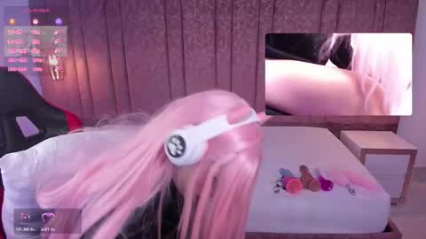 Lila online show from 11-11-25, 01:33