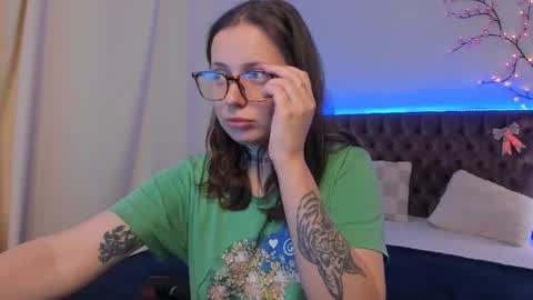 LilaVame online show from 10-19-25, 07:25