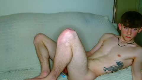 Snapshot of lilbearxxxx chatting on 05-09-26, 11:32 lilbearxxxx online show from 05-09-26, 11:32