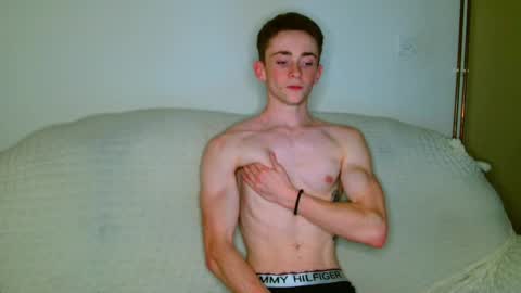 Snapshot of lilbearxxxx chatting on 06-05-26, 10:59 lilbearxxxx online show from 06-05-26, 10:59