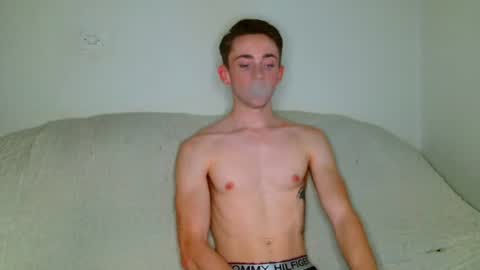 Snapshot of lilbearxxxx chatting on 06-16-26, 11:29 lilbearxxxx online show from 06-16-26, 11:29