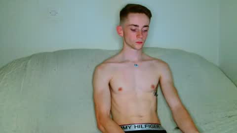 Snapshot of lilbearxxxx chatting on 06-18-26, 12:22 lilbearxxxx online show from 06-18-26, 12:22