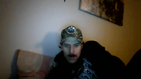 Snapshot of lildeer1980 chatting on 10-17-25, 06:16 lildeer1980 online show from 10-17-25, 06:16