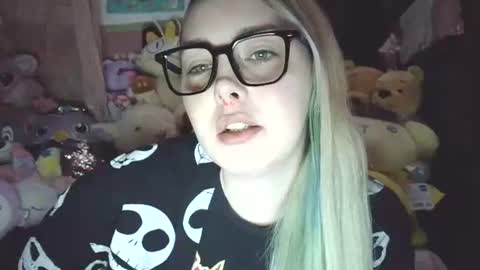 Snapshot of lilemmy1999 chatting on 01-22-25, 07:24 emily ryanson online show from 01-22-25, 07:24