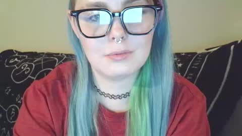 emily ryanson online show from 12-19-25, 01:01