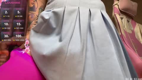 Lili online show from 11-13-25, 02:38