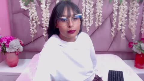 LILI CANDIES online show from 09-24-25, 01:14