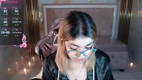 Lili online show from 09-19-25, 09:11