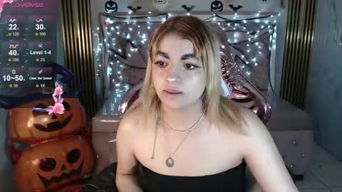 Lili online show from 10-09-25, 03:59