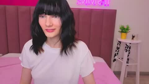 Snapshot of lili_flowerr chatting on 06-16-26, 11:46 Lilli follow me kiss online show from 06-16-26, 11:46