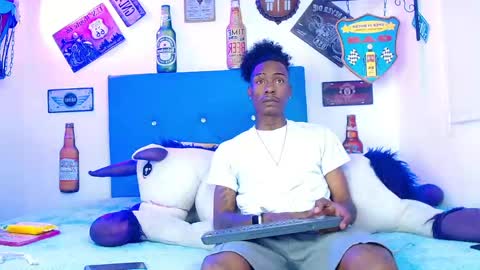 lili_roussi online show from 03-24-26, 08:14