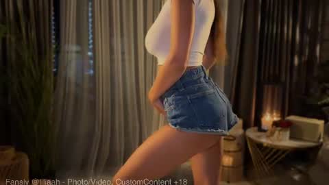 Snapshot of liliaah chatting on 08-03-26, 09:07 Lili Nude ONLY Ticket or Fansly online show from 08-03-26, 09:07