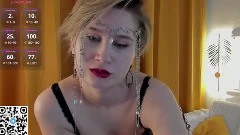 Lilian online show from 12-14-25, 01:11