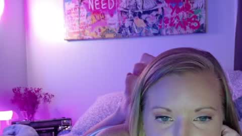 Snapshot of lilianaslilsecret chatting on 06-11-26, 04:10 LilianaX online show from 06-11-26, 04:10