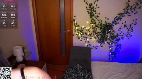 Lilian online show from 12-22-25, 08:11