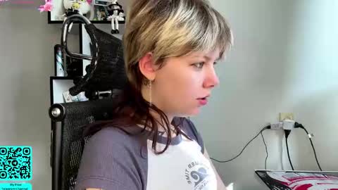 Lilian online show from 03-11-26, 07:14