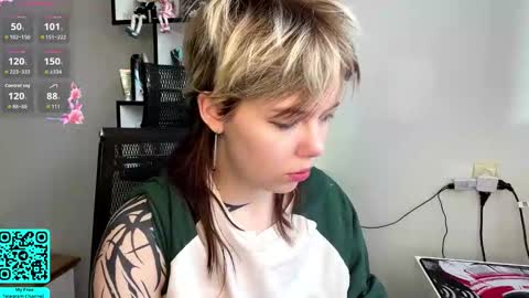 Lilian online show from 03-22-26, 07:01