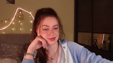 Snapshot of liliatlu chatting on 10-03-25, 11:13 Lilu online show from 10-03-25, 11:13