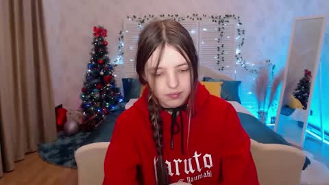 Lili Bakery online show from 12-23-24, 11:17