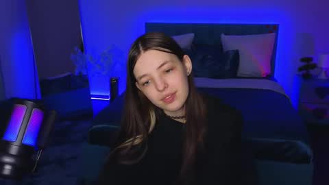 Lili Bakery online show from 03-03-25, 03:41