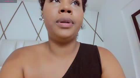 Snapshot of lilicameron_ chatting on 07-18-26, 12:09 LIli cameron online show from 07-18-26, 12:09