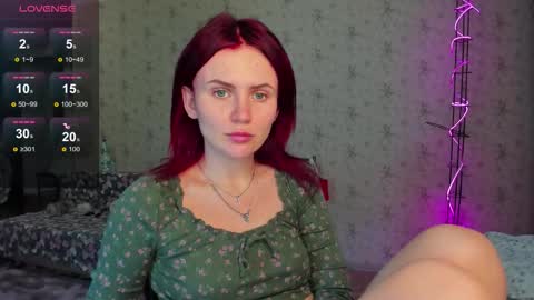 Snapshot of lilie_brown chatting on 10-02-25, 08:32 Lilie online show from 10-02-25, 08:32