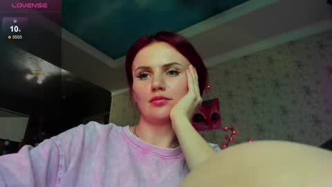 Snapshot of lilie_brown chatting on 10-07-25, 07:11 Lilie online show from 10-07-25, 07:11