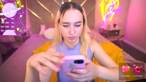 lilielfie online show from 11-07-25, 01:55