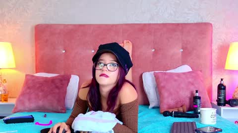 Lili online show from 01-07-25, 10:08