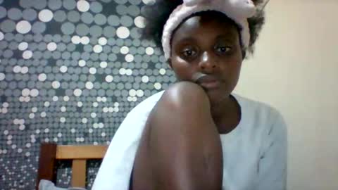 Snapshot of liligal chatting on 06-04-26, 08:59 liligal online show from 06-04-26, 08:59