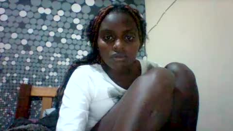Snapshot of liligal chatting on 06-19-26, 07:39 liligal online show from 06-19-26, 07:39