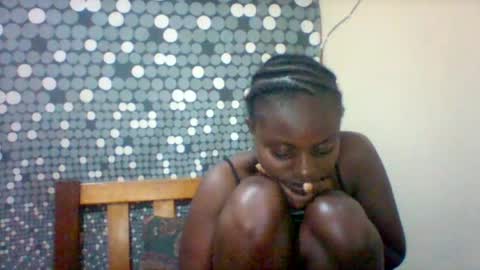 Snapshot of liligal chatting on 06-28-26, 08:37 liligal online show from 06-28-26, 08:37